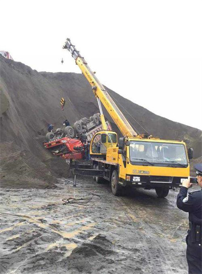 西华上犹道路救援